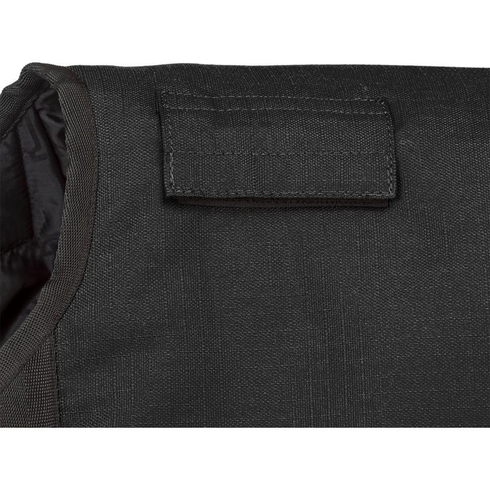 Tough1 600D dog blanket outer shell close-up highlights durable 600 denier fabric for weather resistance.