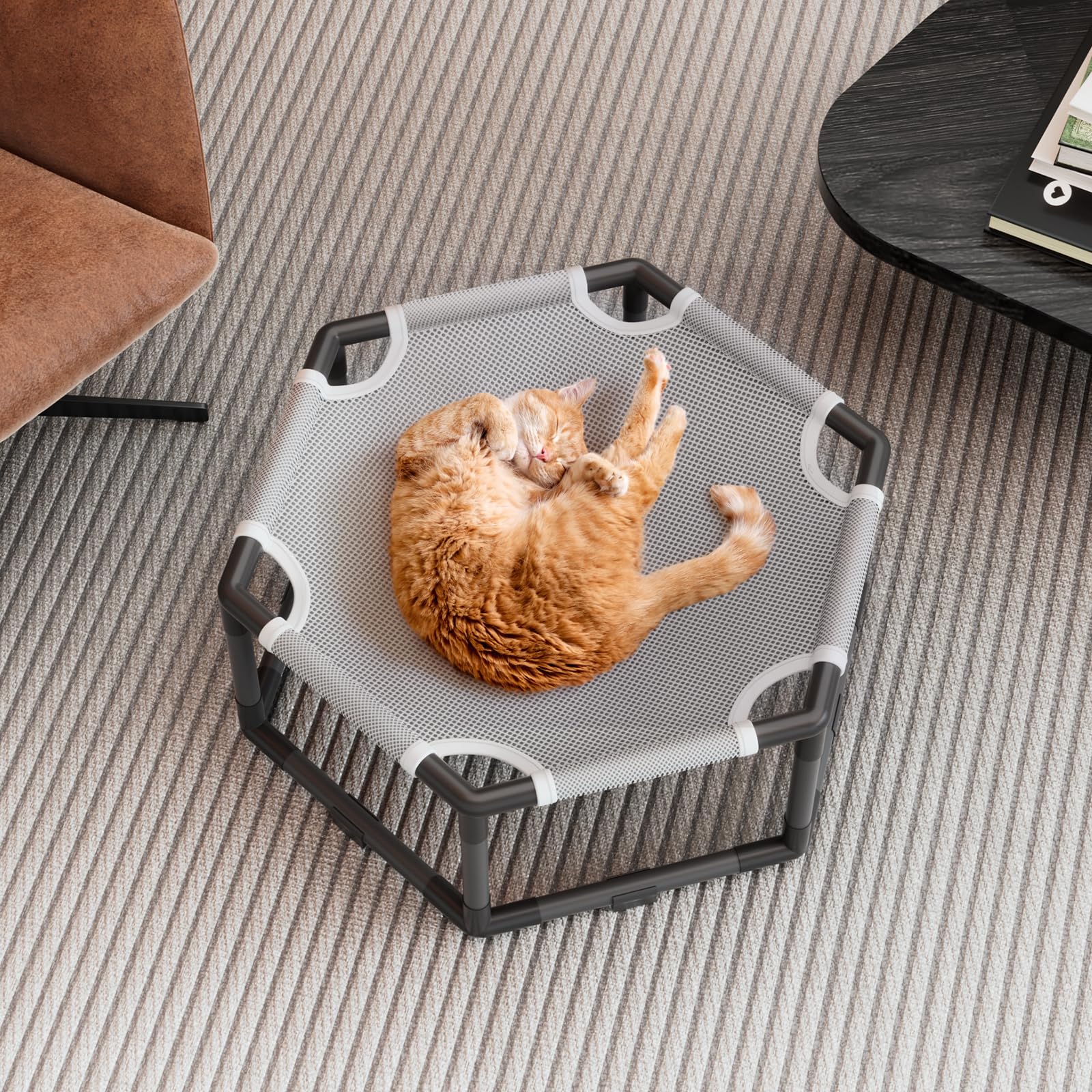 Tresbro soft fabric resting surface that contours to a cat's body.
