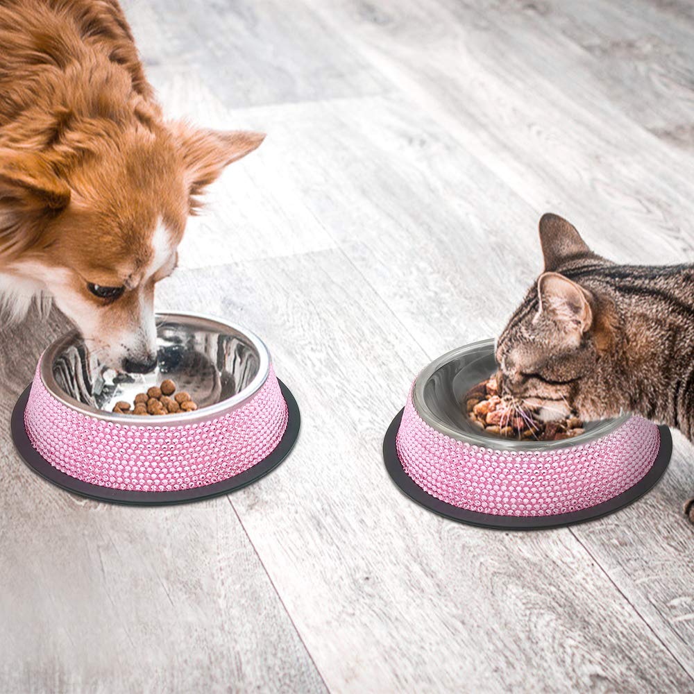 Triumilynn easy-clean durable dishware makes daily feeding simpler