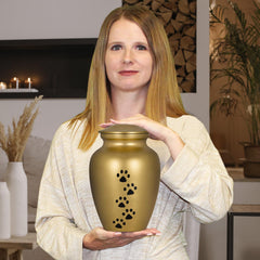Trupoint Memorials urn features a scratch-free bottom to protect surfaces.