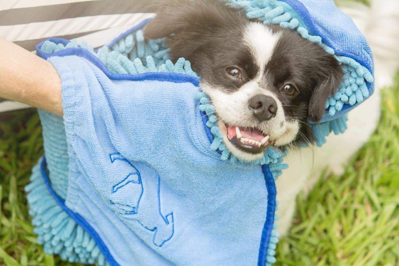 Tuff Pupper Dual Hand Pockets improve grip while drying legs and belly.