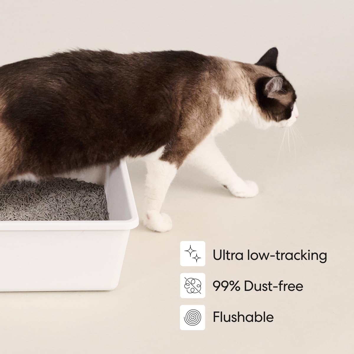 Tuft & Paw odor-control charcoal preserves a fresher home between litter changes.