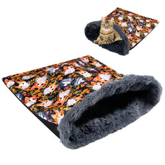 Tuiskusa cat bed cave entrance offers a warm den for cozy naps.
