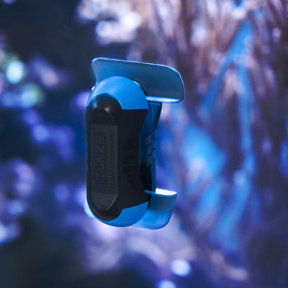 Tunze Care Magnet Nano assembled view shows clean blade alignment.