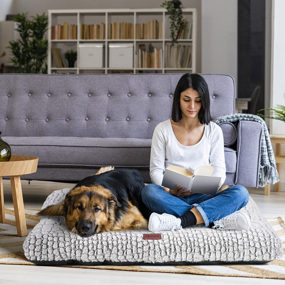 ULIGOTA plush dog bed machine washable design for easy cleaning