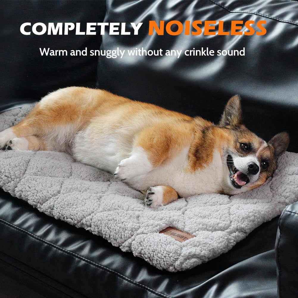 ULIGOTA self-warming mat features machine-washable cover for simple maintenance.