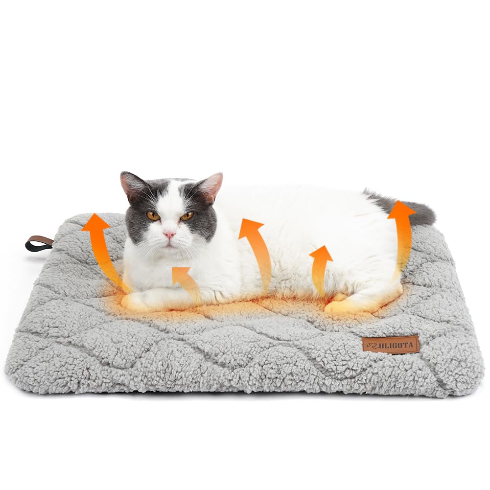 ULIGOTA self-warming mat with soft sherpa top provides cozy naps.
