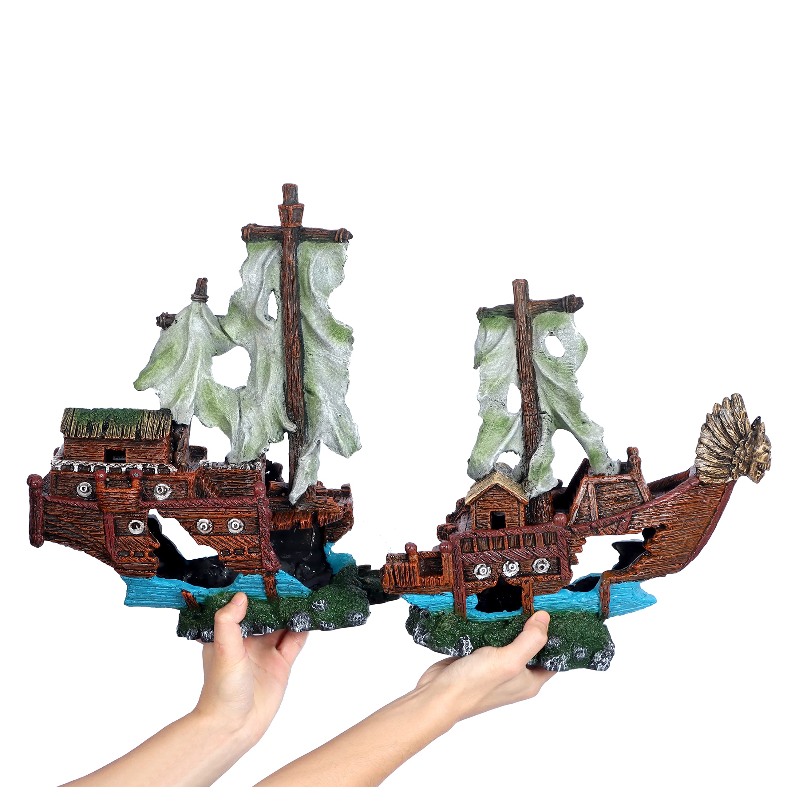 UNEAK pirate boat aquarium decor provides a dramatic focal point for 20 gallon tanks.