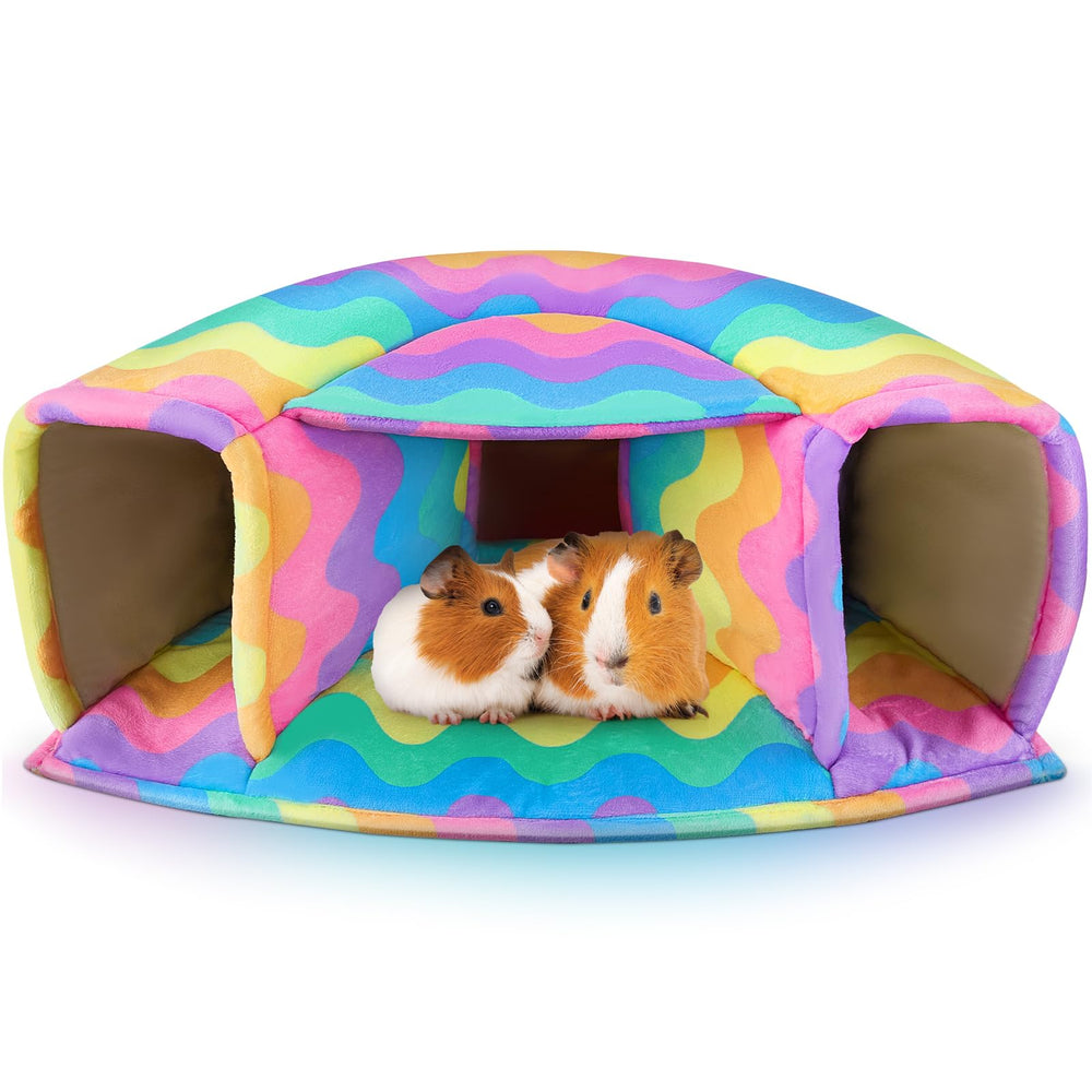 Unicorn Catcher anti-slip base detail ensures stable placement on cages