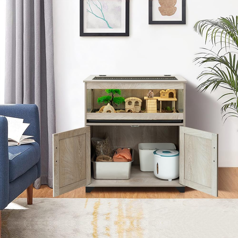 Unipaws hedgehog cage top vents promote airflow and odor control.