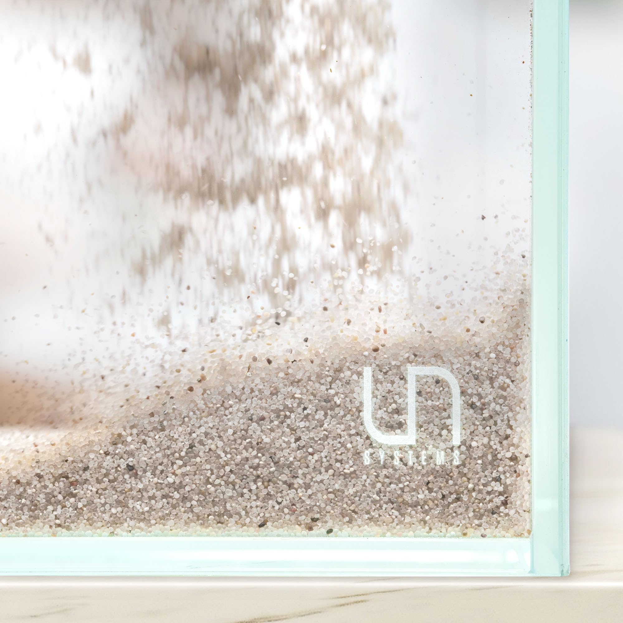 Ultum Nature Systems UNS Controsand Bora 3L promotes natural sand-sifting behavior in invertebrates.