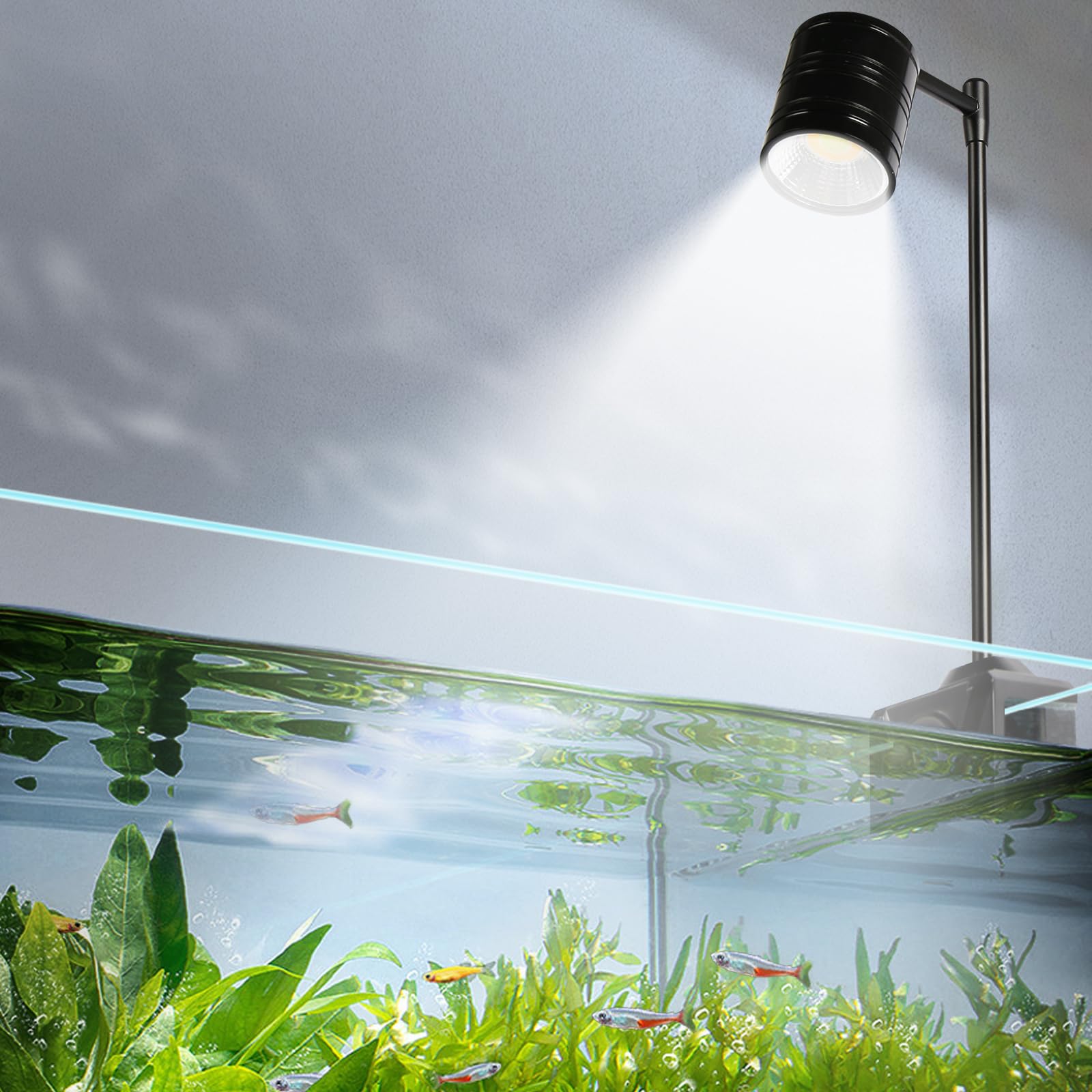 UPETTOOLS clip-on aquarium light assembly demonstrates quick tool-free mounting for instant tank illumination.