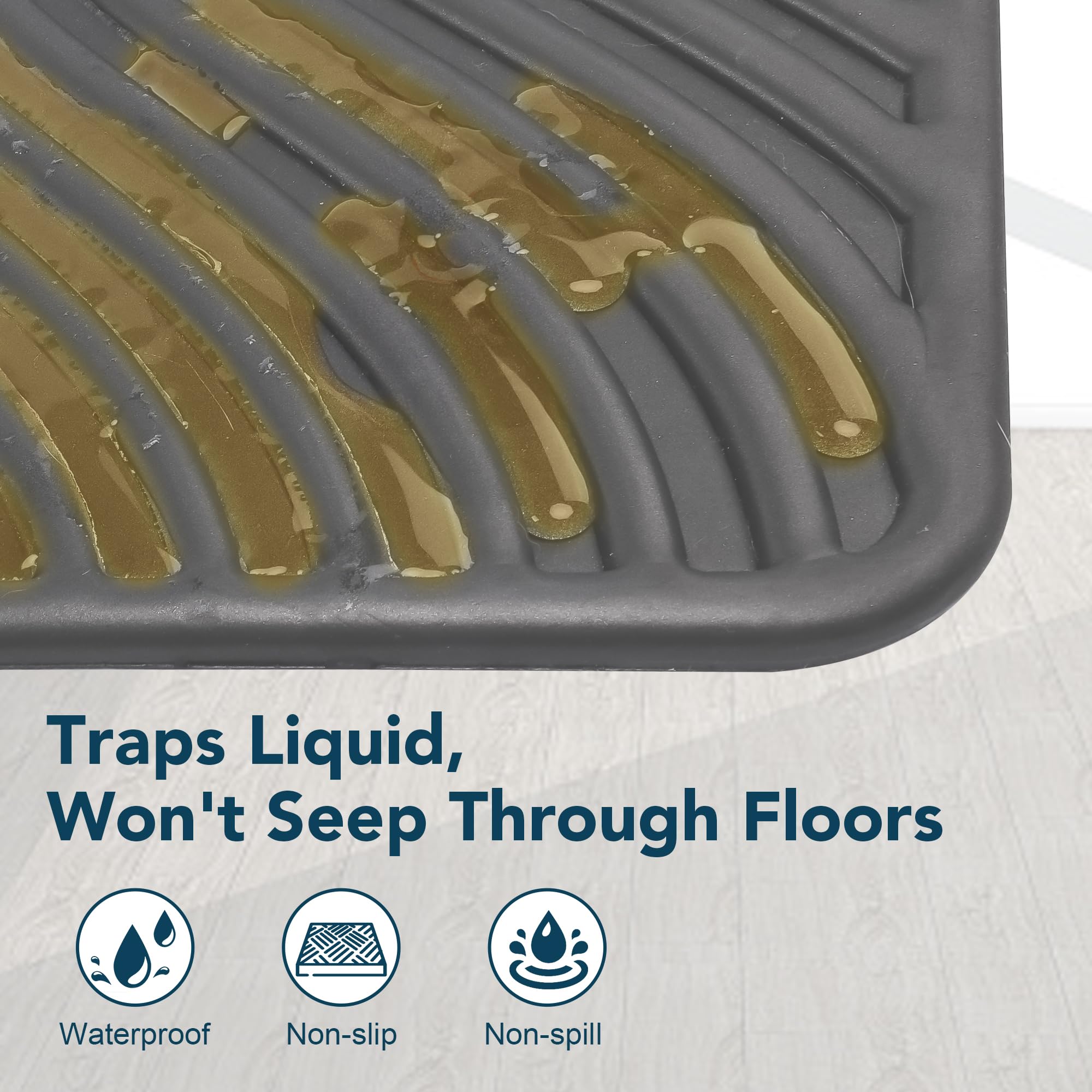 UPSKY Cat Litter Mat in-use demonstrates effective scatter control around the box.