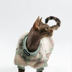 Urnat Cat pullover design enabling easy-on for front legs
