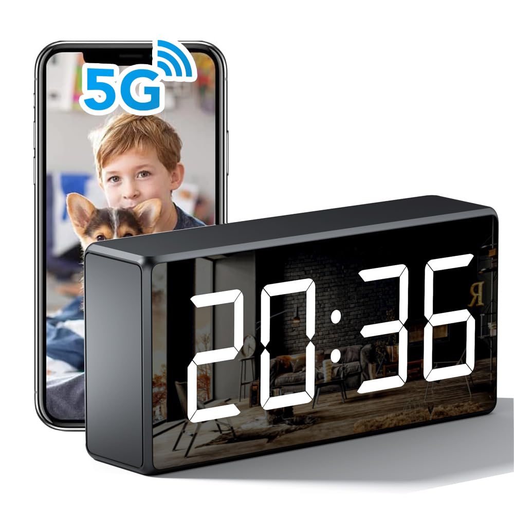 USBRMT 4K camera clock front view with crisp live streaming for clear monitoring