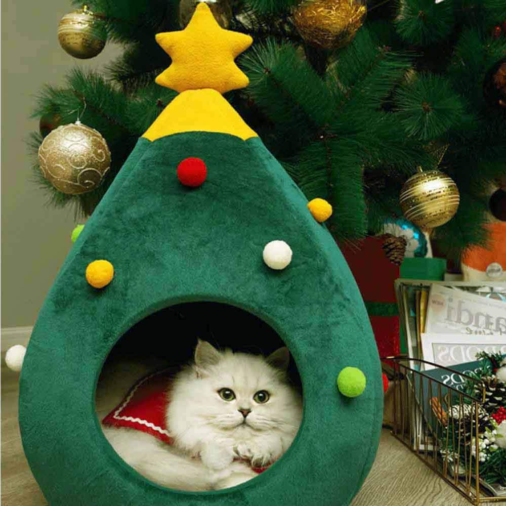 Ushang Pet Christmas Tree Cat Bed uses plush fleece interior for soft, snug warmth.