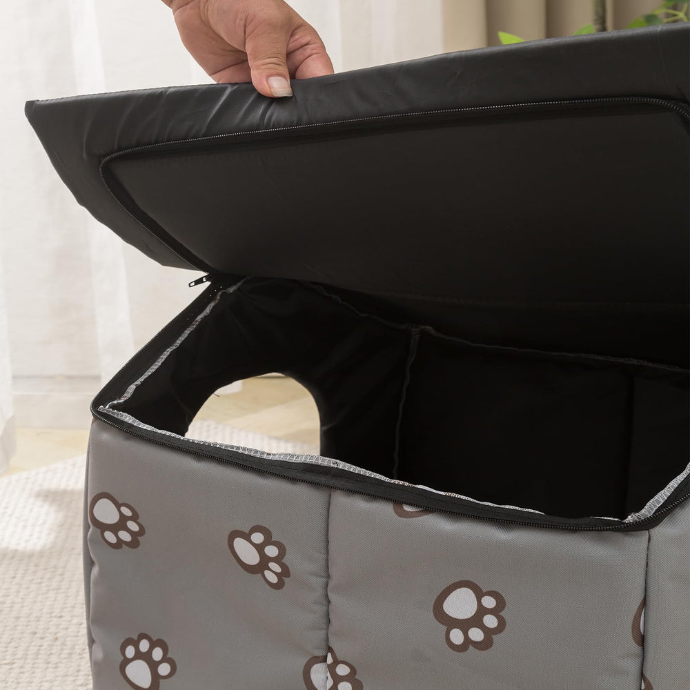VARMTOR Outdoor Cat House private-lair offers a safe indoor-outdoor retreat.