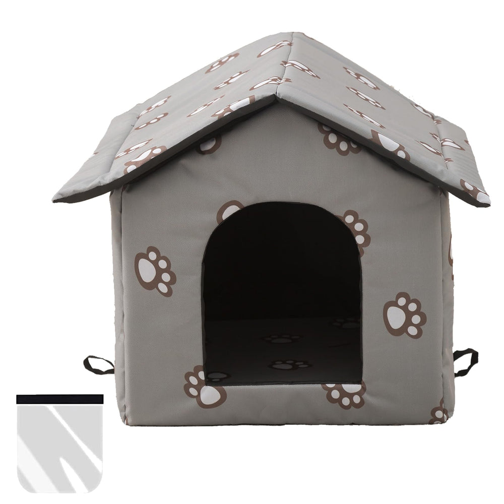 VARMTOR Outdoor Cat House sponge-lining adds cozy padding for naps.