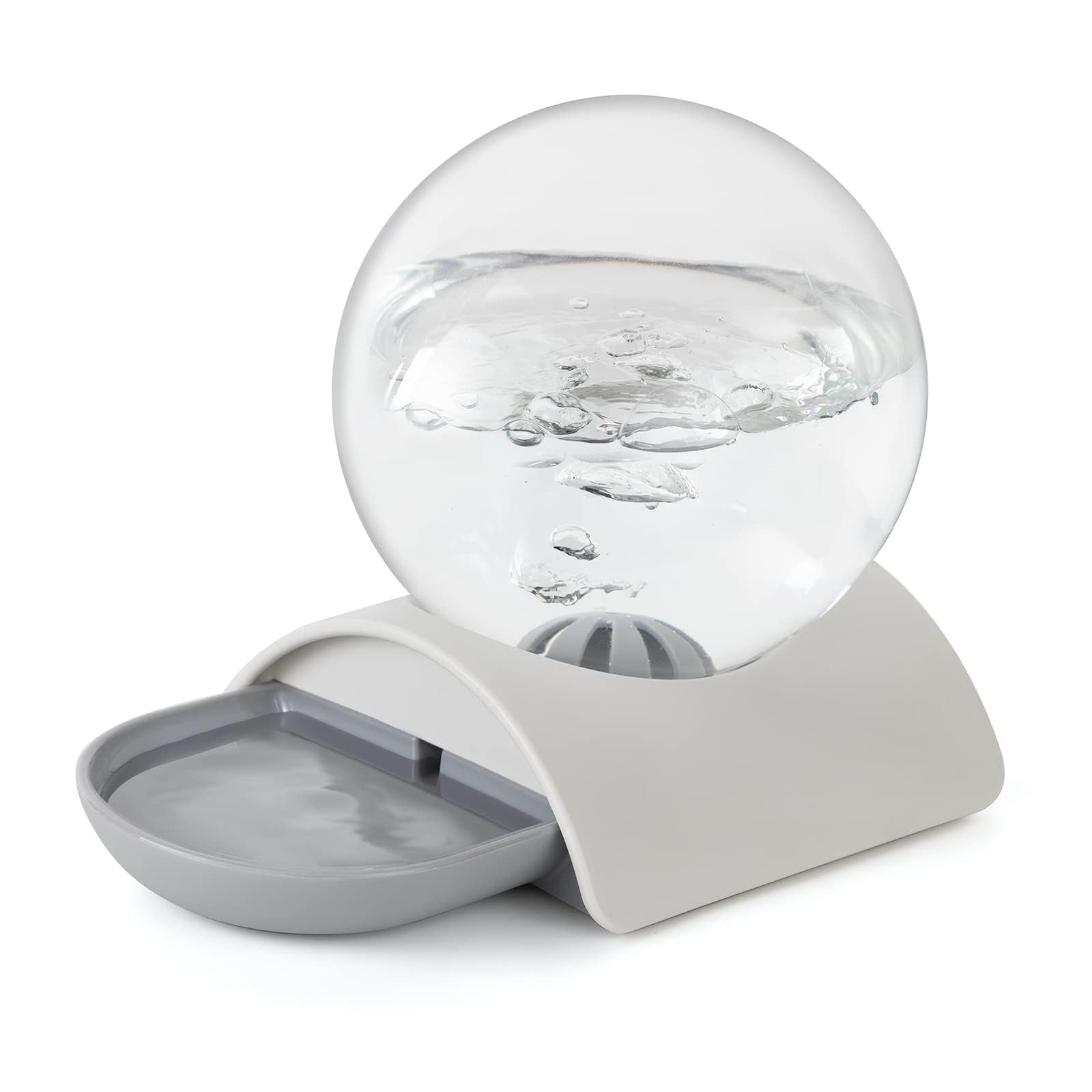Vayugo Pet Water Dispenser front view shows 2.8L capacity for steady hydration.