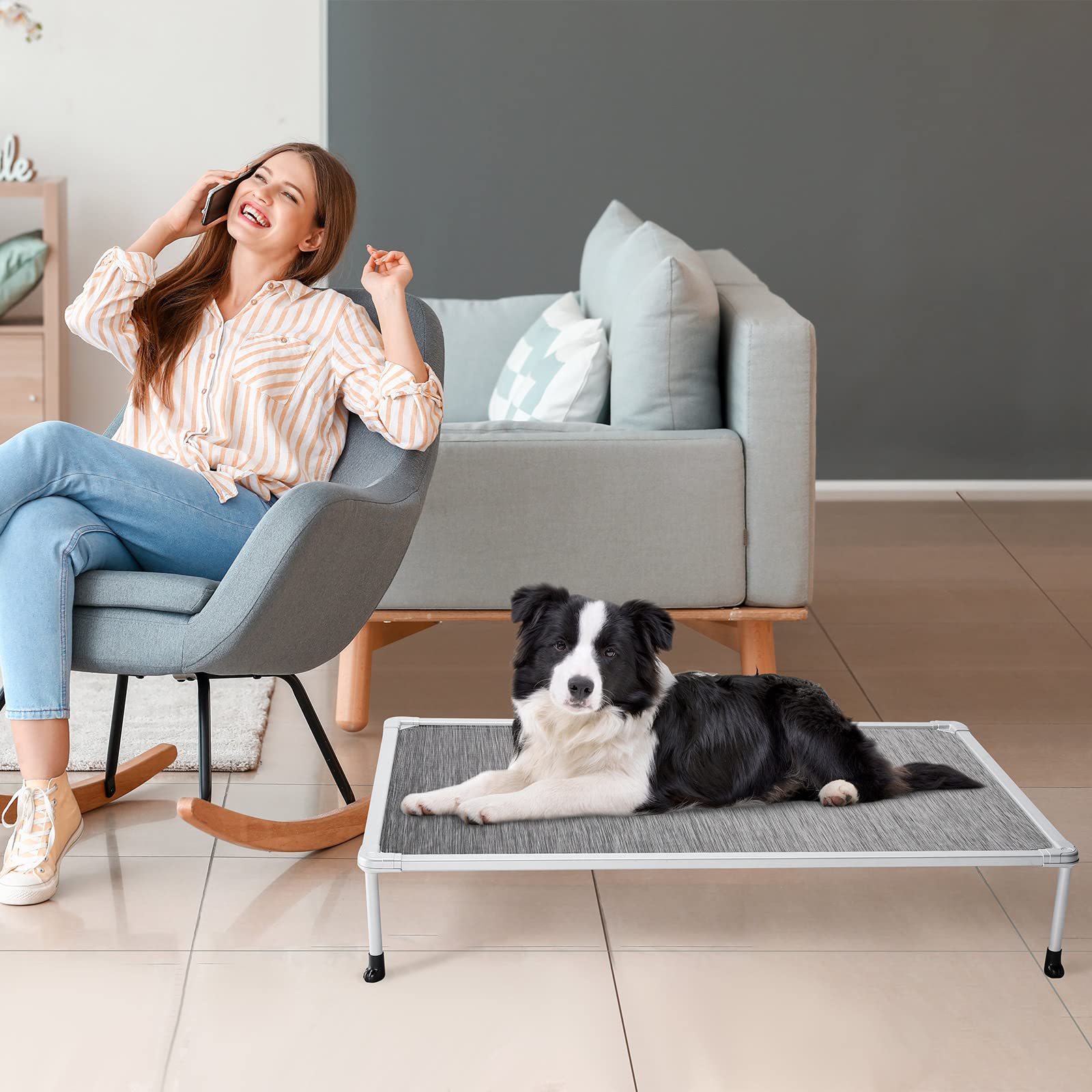 Veehoo 32x25 dog bed with simple assembly for quick setup.