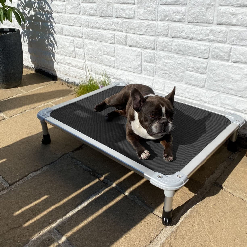 Veehoo Chew Proof Elevated Dog Bed mesh emphasizes breathable Textilene fabric for cooler naps.