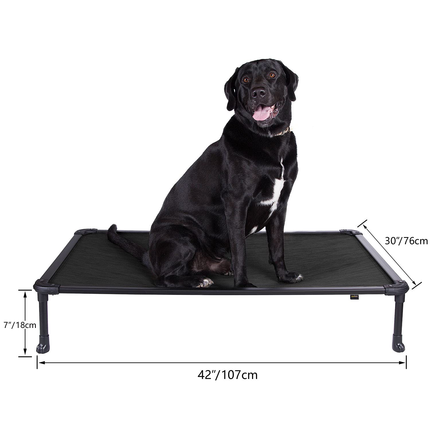 Veehoo no-slip feet stabilize the bed on various surfaces.