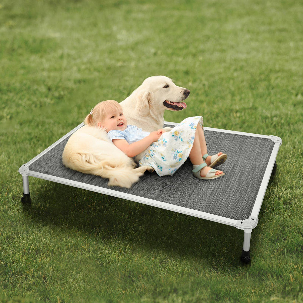 Veehoo chew-proof elevated bed with Textilene mesh delivers breathable cooling.