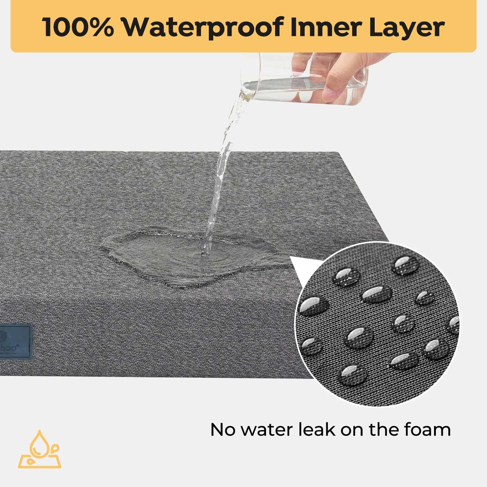 Veehoo fur-resistant fabric reduces fur buildup for easy maintenance.