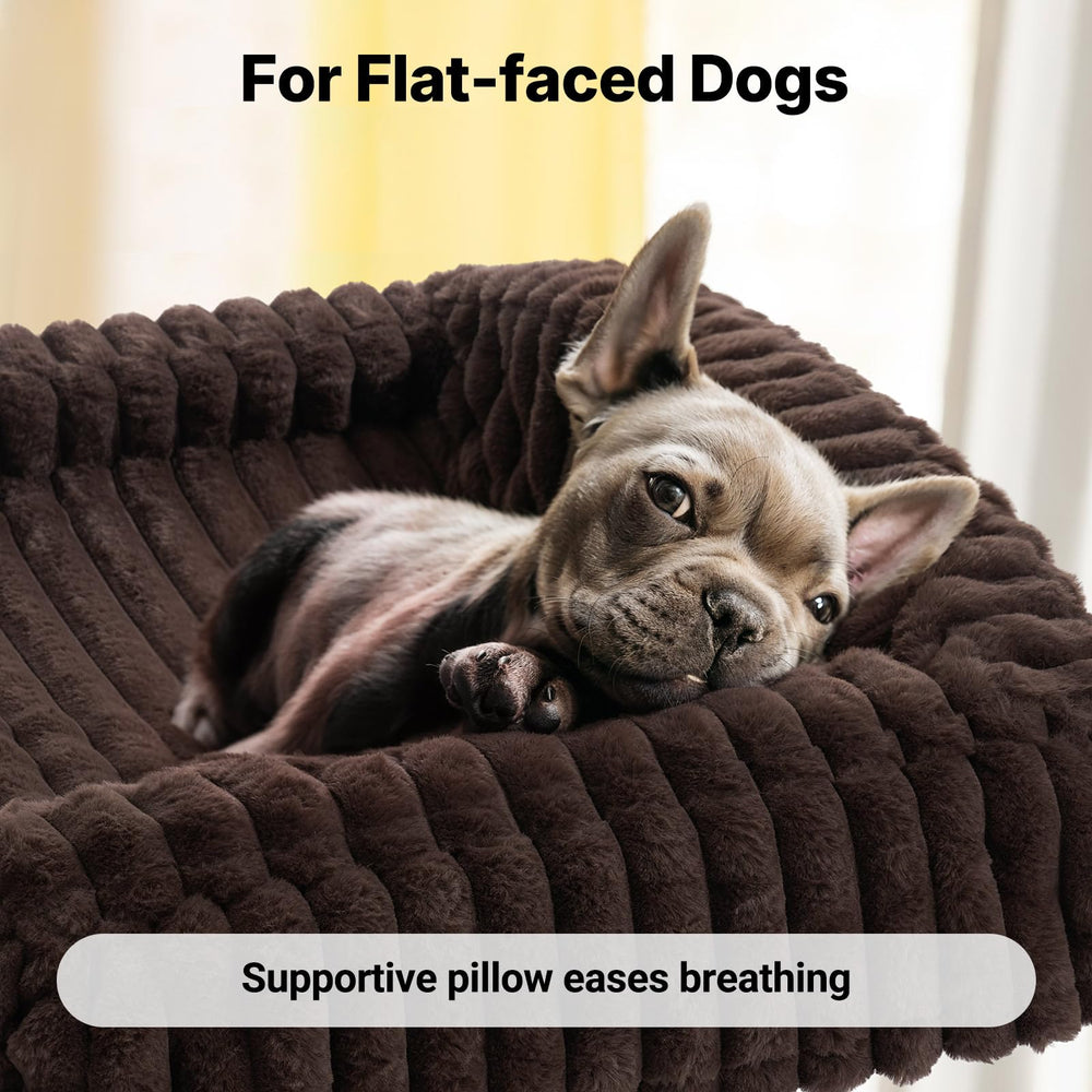 Veehoo removable, machine-washable cover simplifies cleaning after adventures.