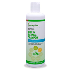 Vetoquinol Aloe & Oatmeal Shampoo bottle pour for easy application and gentle cleansing.