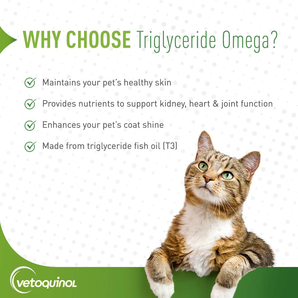 Vetoquinol Triglyceride Omega label closeup highlights wild-caught fish oil and vitamins.