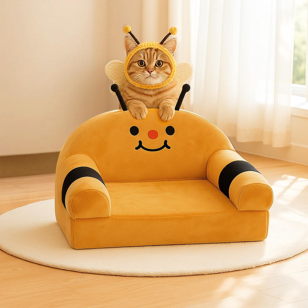 VIEFIN Cat Couch Antennae Smile features charming antennae for engaging pet photo moments.