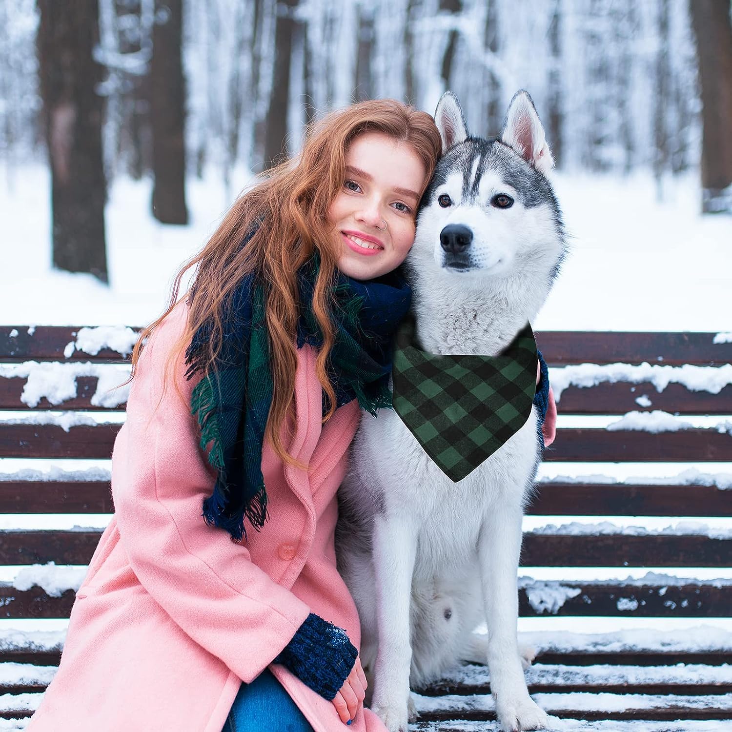 Viretec pack of two Christmas bandanas for dogs and cats.