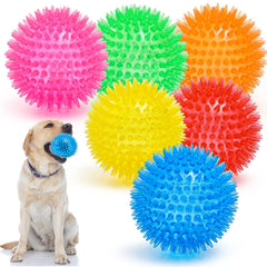 Bola VITEVER roja con espigas para perro, ideal para masticación y juego dentro de casa