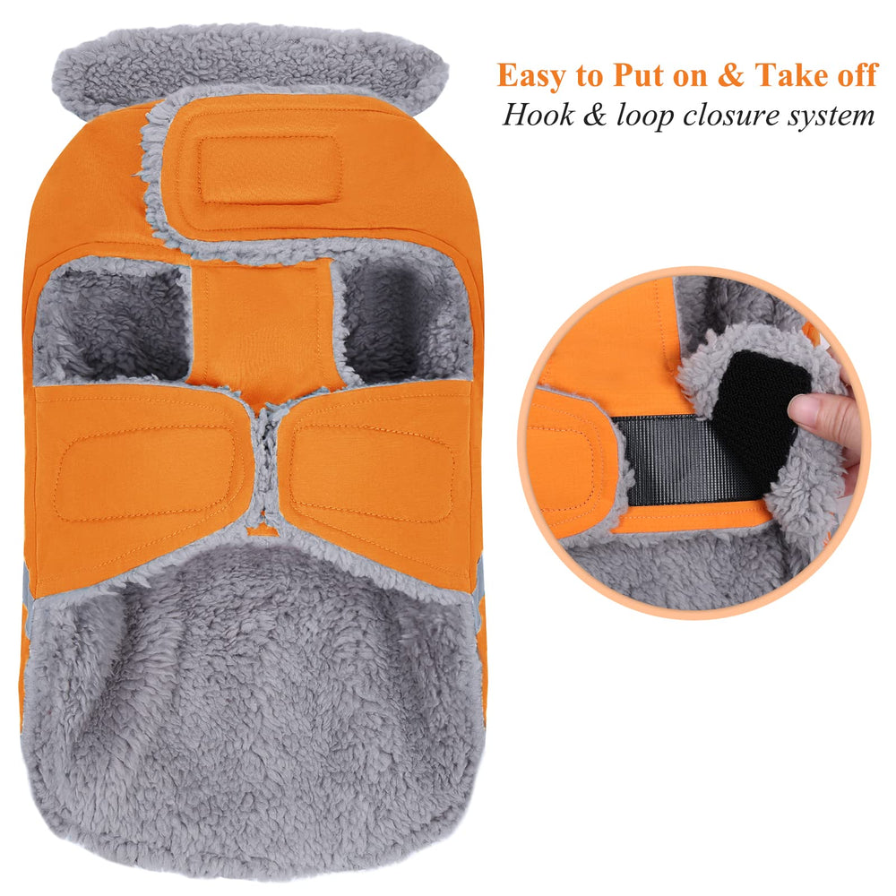 VIVAGLORY Frostfit dog coat closeup fleece lining for skin-friendly warmth