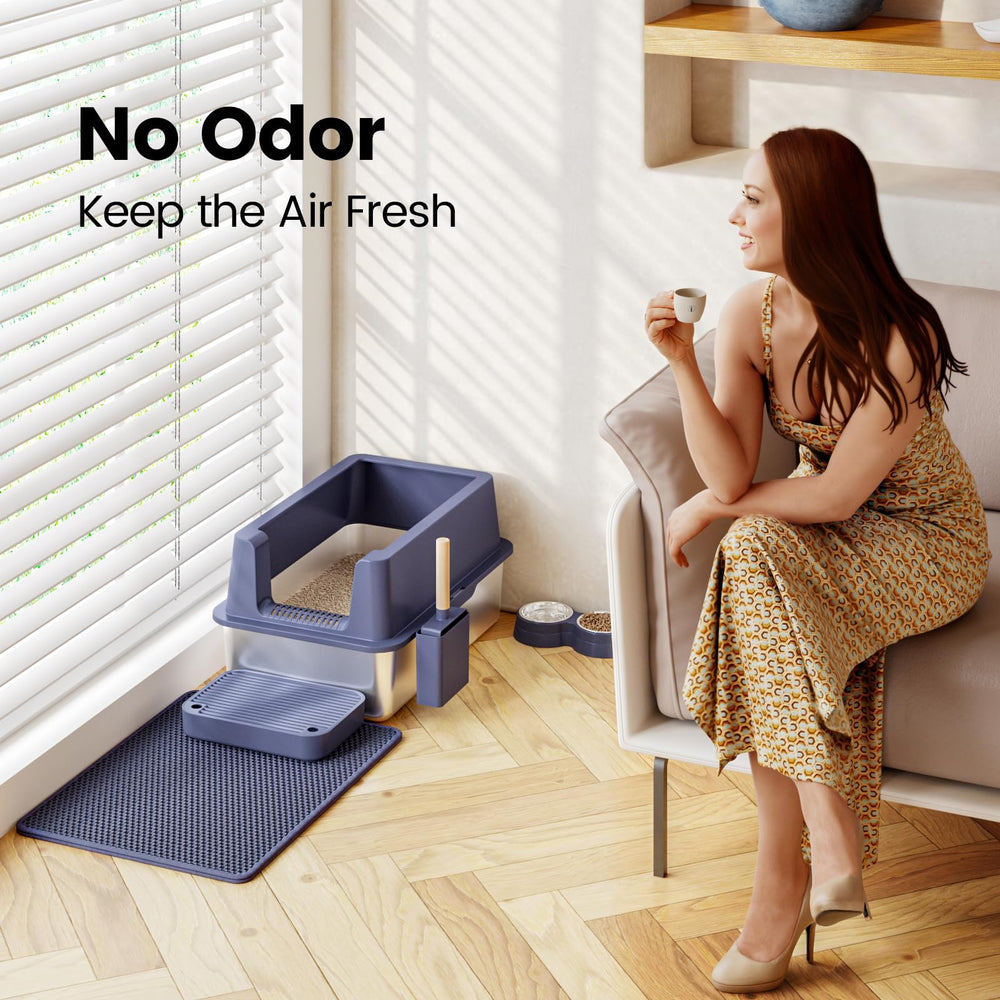 VNAKIO easy-clean stainless steel box rinses quickly after use.