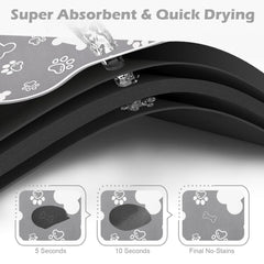 Voanos rubber non-slip back keeps mat in place during mealtime.