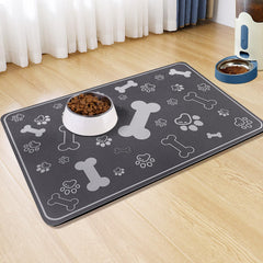 Voanos Pet Feeding Mat top view demonstrates non-slip backing keeps bowls steady.