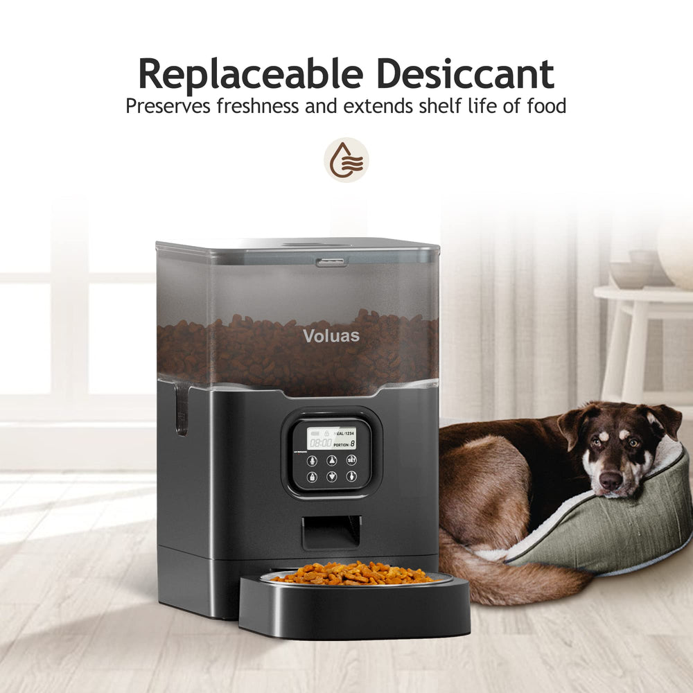 Voluas desiccant bag compartment keeps kibble dry and fresh