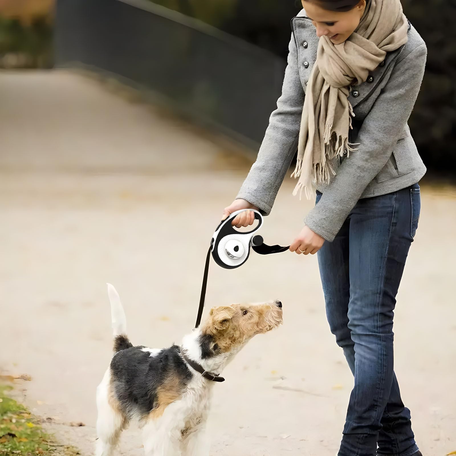 VTOPVMAX bag dispenser with poop bags for quick cleanup