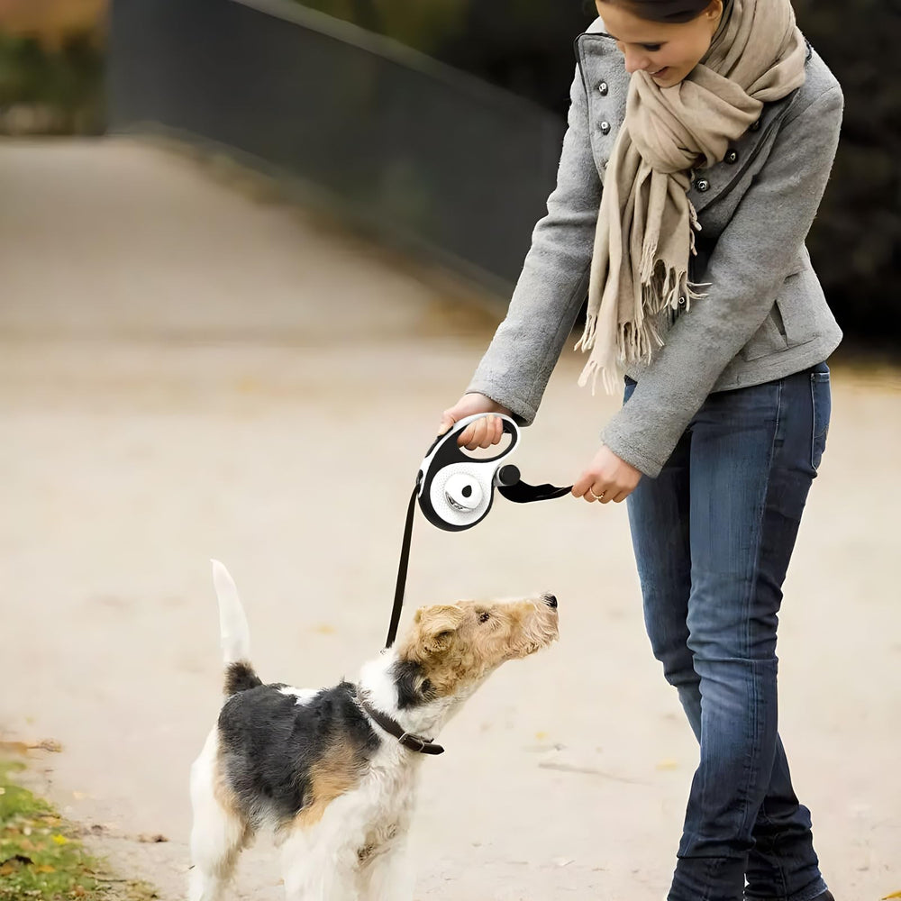 VTOPVMAX bag dispenser with poop bags for quick cleanup