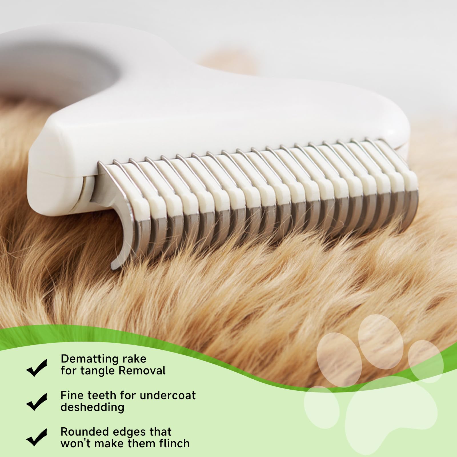 VVWVVW steam brush spray feature shows even spray reducing static