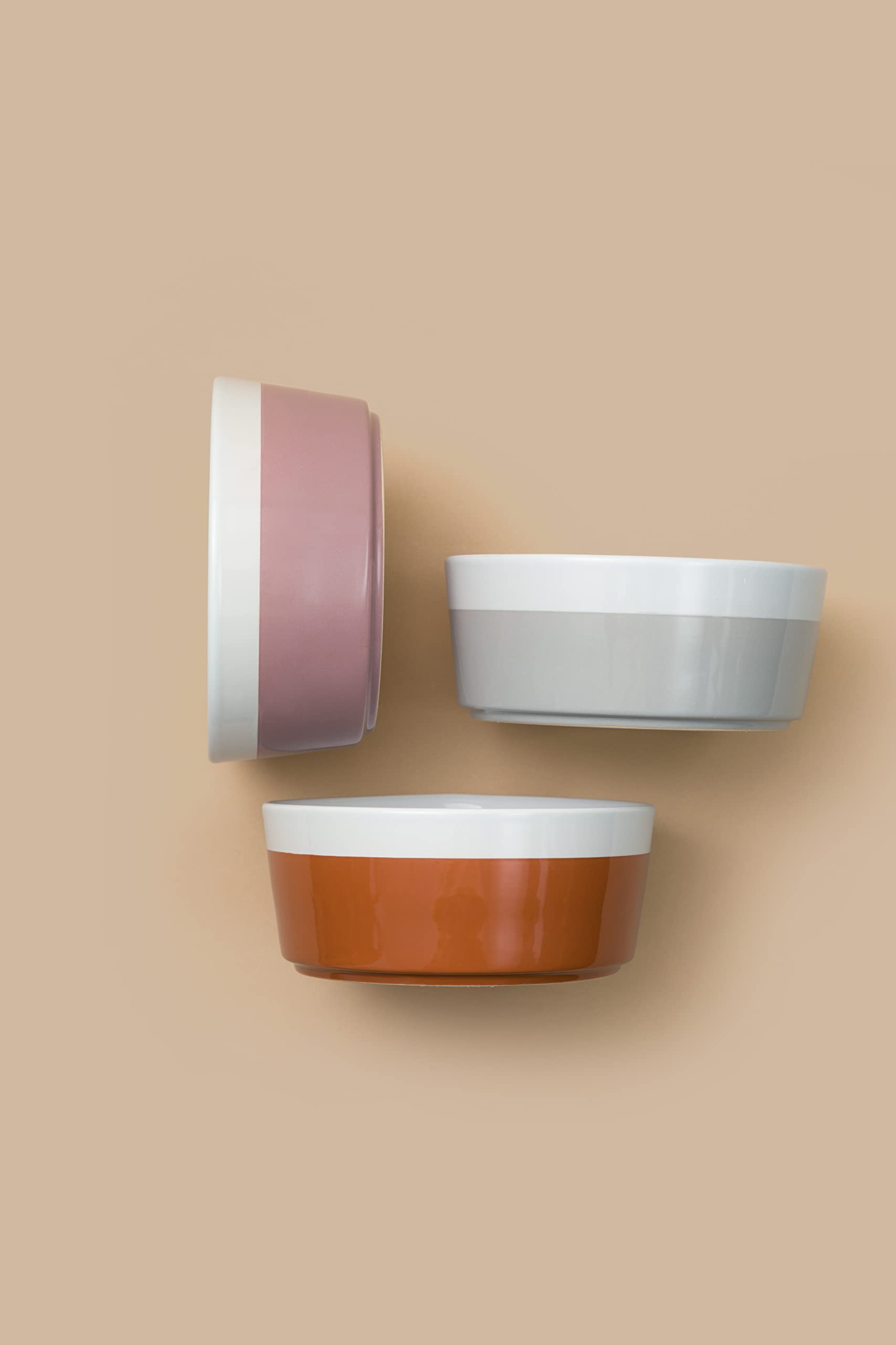 Waggo Dipper bowl food-or-water presentation versatile for meals or hydration.