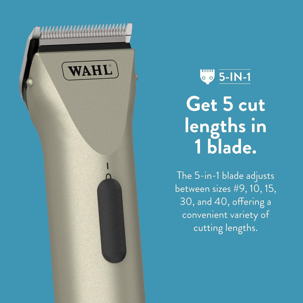 Wahl Arco charging stand ensures ready-to-use clips after quick recharge.