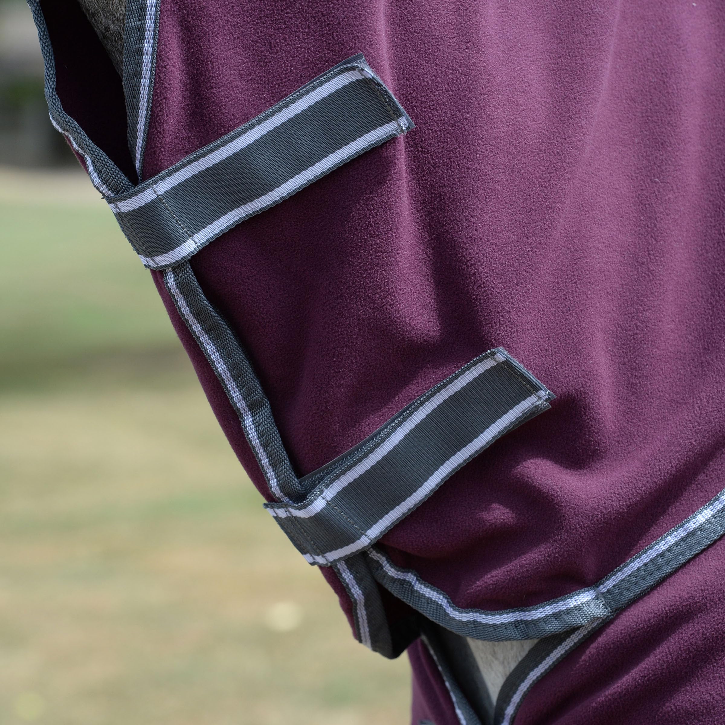 WeatherBeeta cooler is ideal for travel, post-exercise, or cool days.
