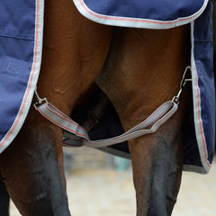 WeatherBeeta ComFiTec Essential lining closeup demonstrating smooth 210T fabric reduces friction and enhances shine on the coat.