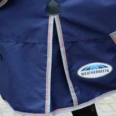 WeatherBeeta ComFiTec Essential side view shows natural movement from the classic side gusset for comfort during rides.