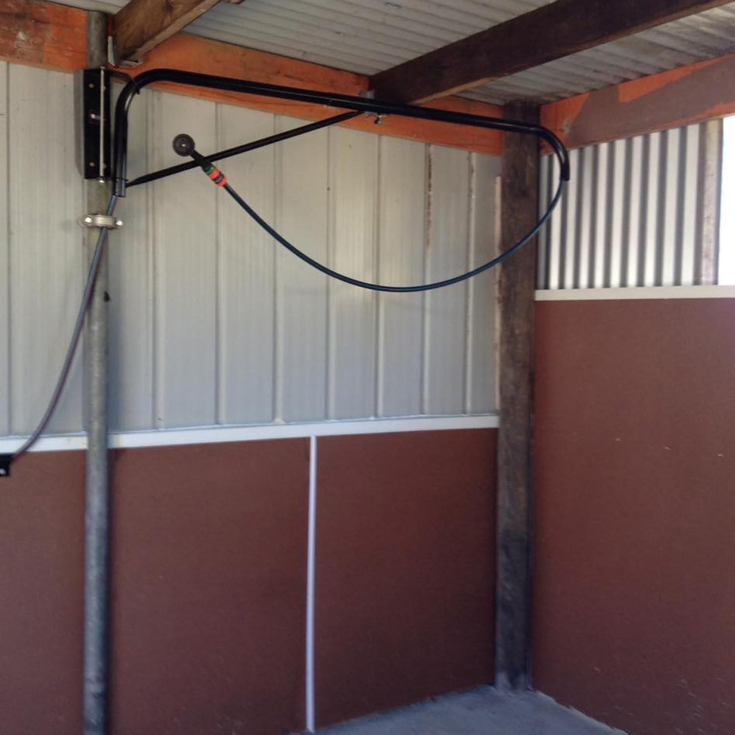 WGOHOSE easy installation supports quick mounting for faster grooming sessions.