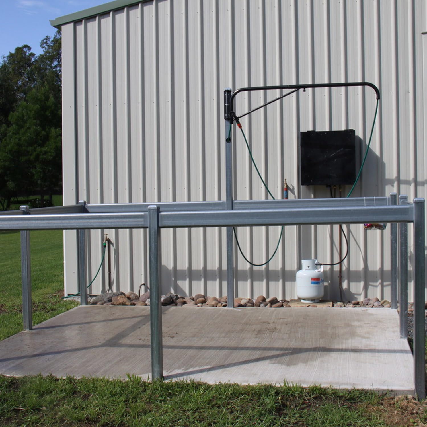 WGOHOSE standard garden hose compatibility simplifies setup without extra fittings.