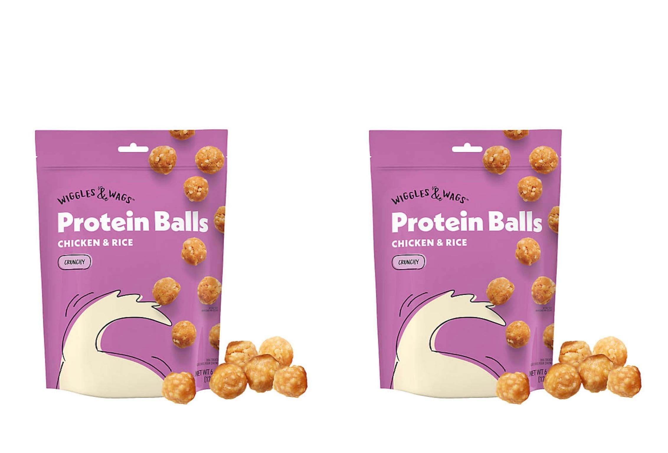 Wiggles & Wags protein balls chicken rice crunch close-up, showcasing a tasty training reward.